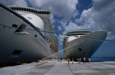 Contrato temporário em navio de cruzeiro